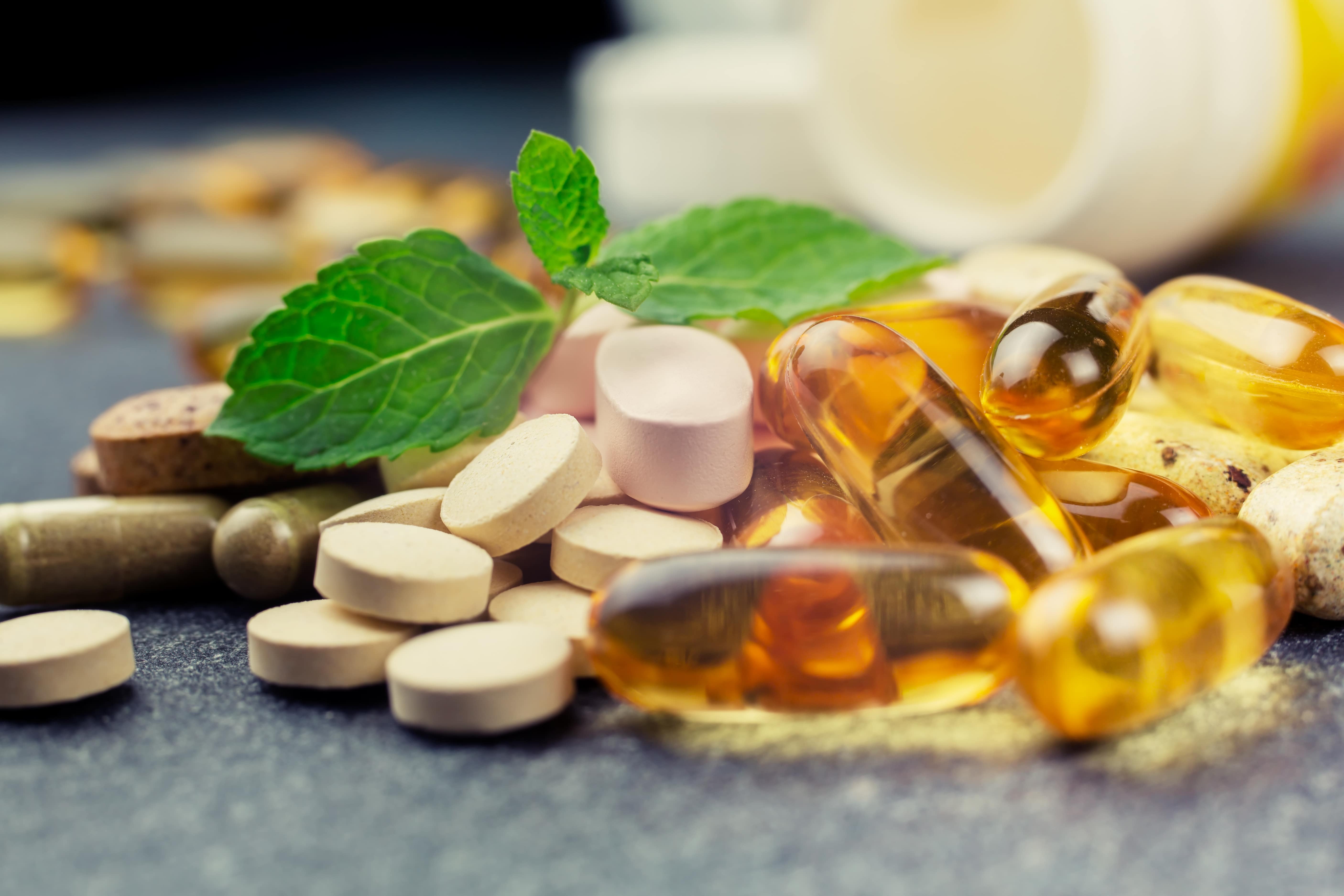 supplements AdobeStock 78351552 min