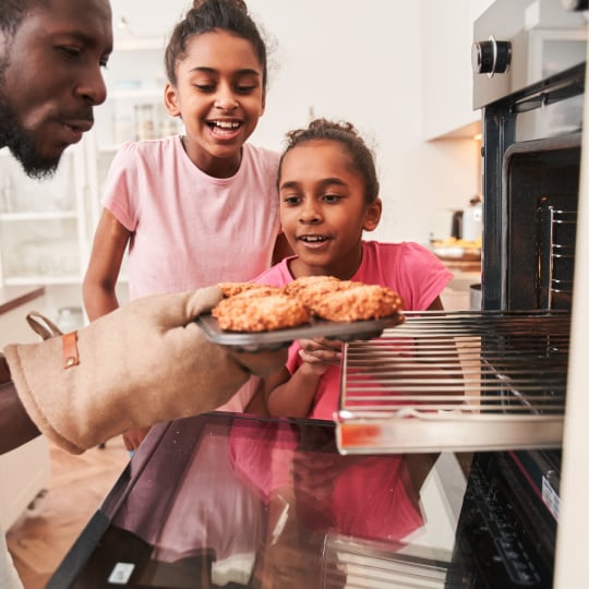 c12 family baking muffins