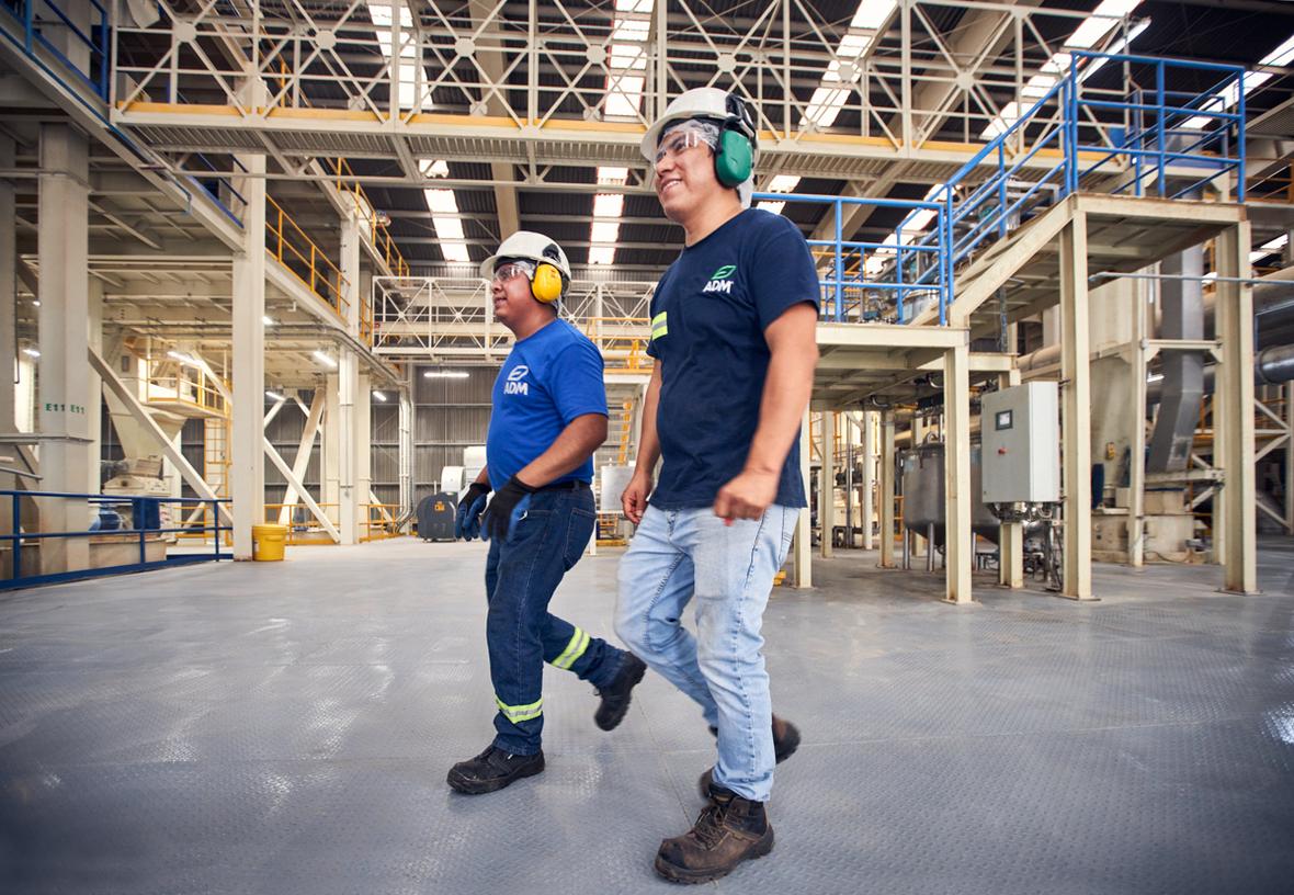 Manufacturing workers walking 26 RT 2022 09 lores