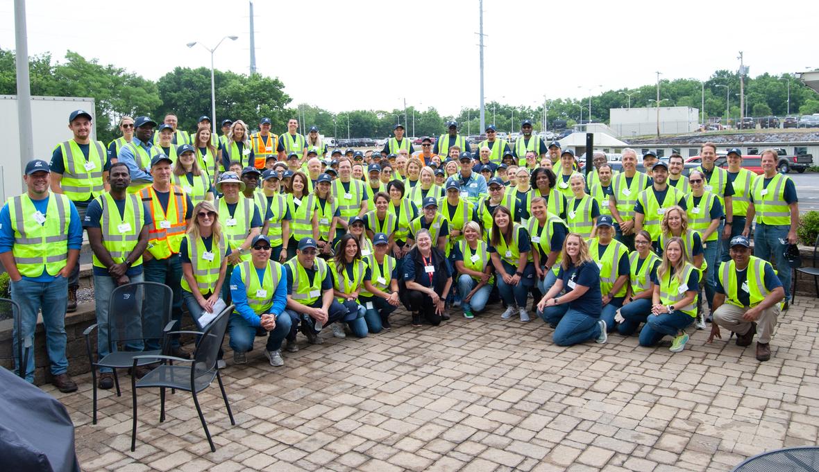 ADM Decatur Community Cleanup