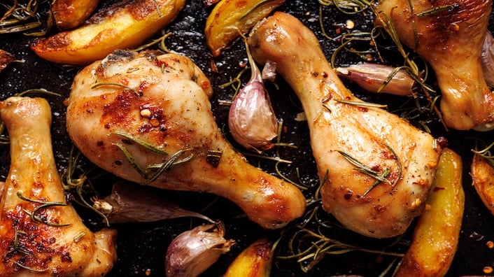 chicken drumsticks and herbs